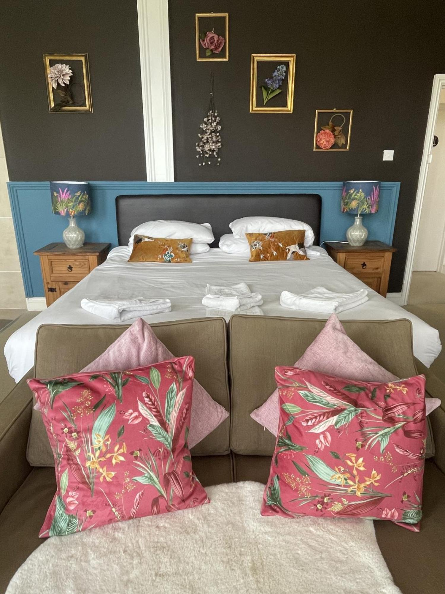 The Sheldon B&B - Free Private Parking Истборн Екстериор снимка